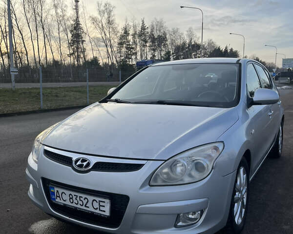 Хендай i30, объемом двигателя 1.6 л и пробегом 287 тыс. км за 5100 $, фото 6 на Automoto.ua