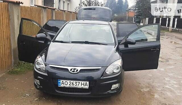 Хендай i30, объемом двигателя 1.6 л и пробегом 245 тыс. км за 6000 $, фото 23 на Automoto.ua