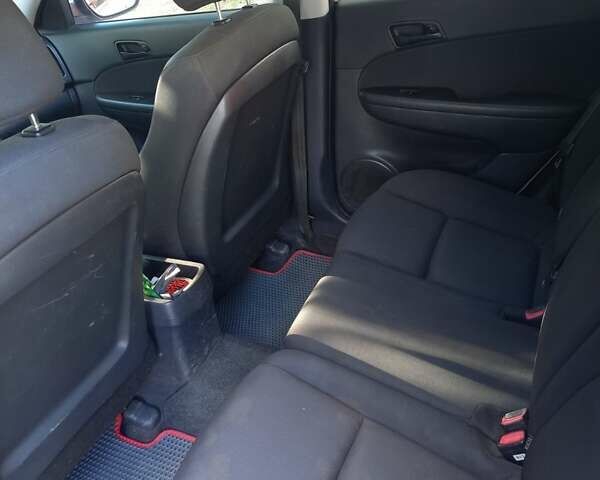 Хендай i30, объемом двигателя 1.4 л и пробегом 187 тыс. км за 5500 $, фото 3 на Automoto.ua