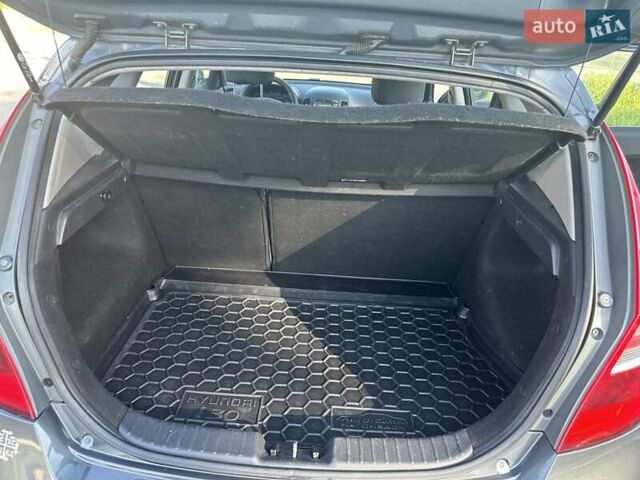 Хендай i30, объемом двигателя 1.58 л и пробегом 226 тыс. км за 5500 $, фото 7 на Automoto.ua