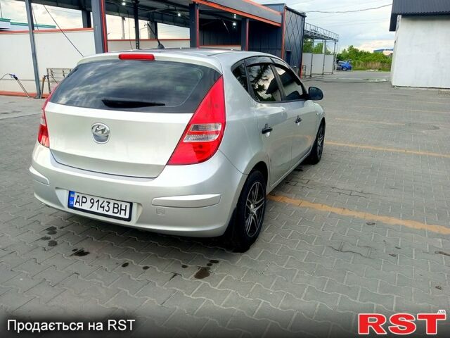 Хендай i30, объемом двигателя 1.4 л и пробегом 170 тыс. км за 4999 $, фото 7 на Automoto.ua
