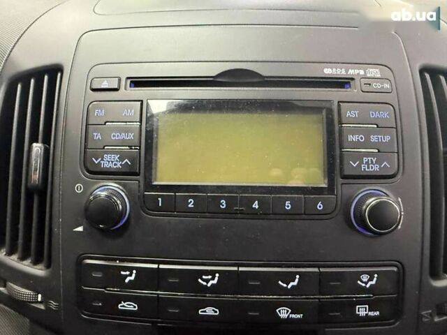 Хендай i30, объемом двигателя 1.4 л и пробегом 202 тыс. км за 5990 $, фото 18 на Automoto.ua