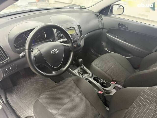 Хендай i30, объемом двигателя 1.4 л и пробегом 202 тыс. км за 5990 $, фото 15 на Automoto.ua