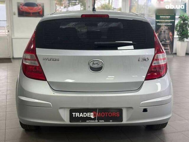 Хендай i30, объемом двигателя 1.4 л и пробегом 202 тыс. км за 5990 $, фото 10 на Automoto.ua