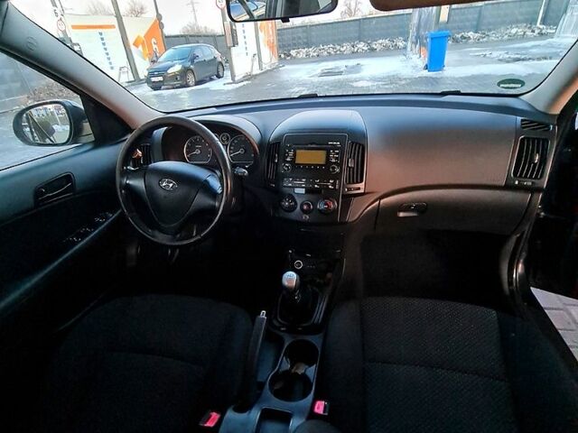 Хендай i30, объемом двигателя 14 л и пробегом 195 тыс. км за 6300 $, фото 12 на Automoto.ua