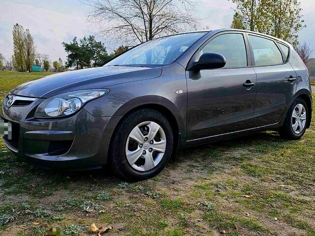 Хендай i30, об'ємом двигуна 1.4 л та пробігом 210 тис. км за 7200 $, фото 5 на Automoto.ua