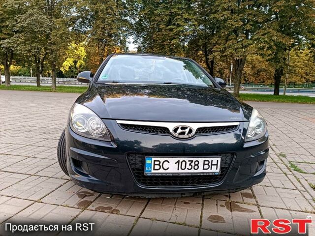 Хендай i30, объемом двигателя 1.4 л и пробегом 311 тыс. км за 5300 $, фото 2 на Automoto.ua