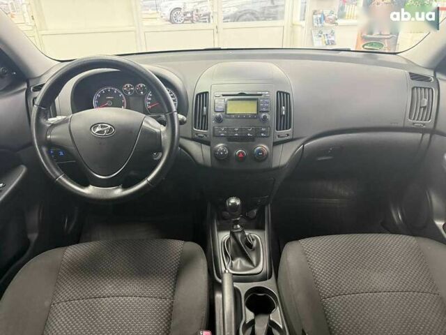 Хендай i30, объемом двигателя 1.4 л и пробегом 202 тыс. км за 5990 $, фото 16 на Automoto.ua