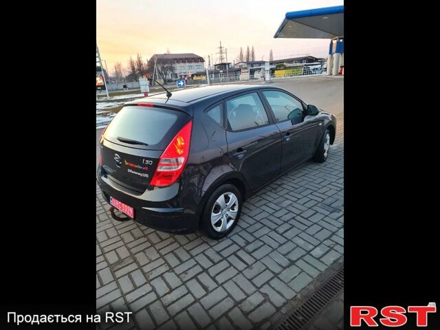 Хендай i30, объемом двигателя 14 л и пробегом 195 тыс. км за 6300 $, фото 4 на Automoto.ua