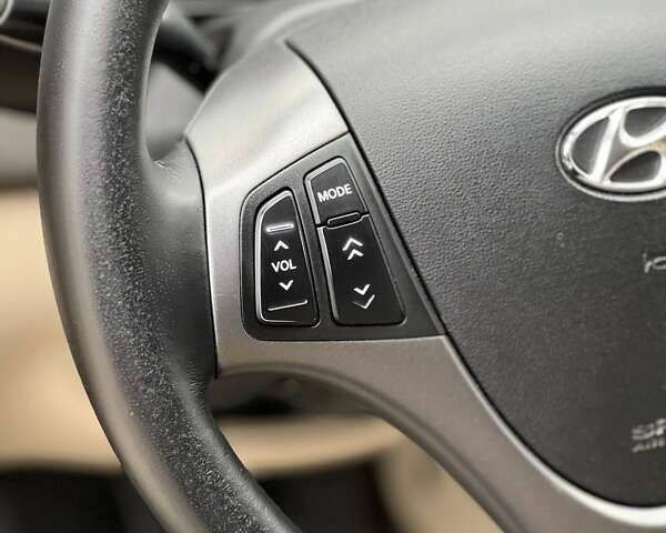 Хендай i30, объемом двигателя 2 л и пробегом 193 тыс. км за 5490 $, фото 19 на Automoto.ua