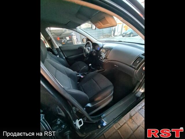 Хендай i30, объемом двигателя 14 л и пробегом 195 тыс. км за 6300 $, фото 2 на Automoto.ua
