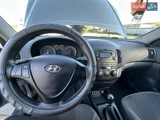 Хендай i30, объемом двигателя 1.58 л и пробегом 226 тыс. км за 5500 $, фото 8 на Automoto.ua