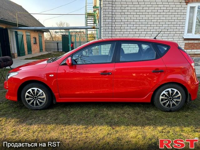 Хендай i30, объемом двигателя 16 л и пробегом 56 тыс. км за 7999 $, фото 2 на Automoto.ua
