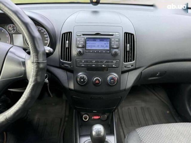 Хендай i30, объемом двигателя 0 л и пробегом 272 тыс. км за 4500 $, фото 14 на Automoto.ua