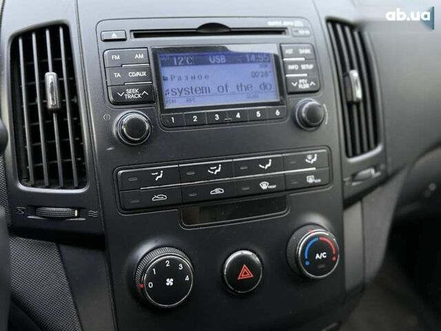 Хендай i30, объемом двигателя 0 л и пробегом 272 тыс. км за 4500 $, фото 13 на Automoto.ua