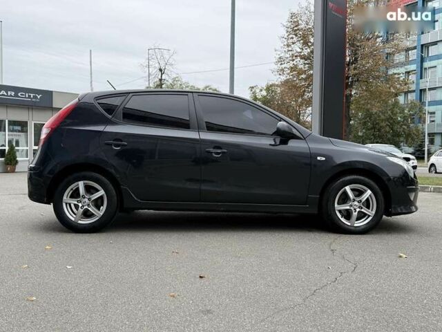 Хендай i30, объемом двигателя 0 л и пробегом 272 тыс. км за 4500 $, фото 7 на Automoto.ua