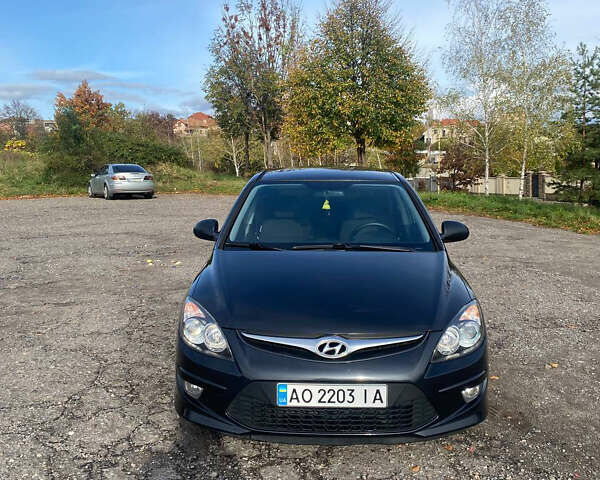 Хендай i30, об'ємом двигуна 1.6 л та пробігом 270 тис. км за 7500 $, фото 1 на Automoto.ua