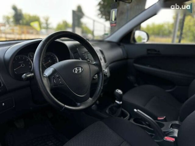 Хендай i30, объемом двигателя 1.4 л и пробегом 148 тыс. км за 6500 $, фото 24 на Automoto.ua