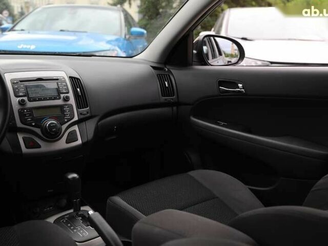 Хендай i30, объемом двигателя 1.6 л и пробегом 177 тыс. км за 8700 $, фото 13 на Automoto.ua