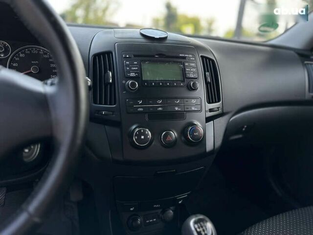 Хендай i30, объемом двигателя 1.4 л и пробегом 148 тыс. км за 6500 $, фото 29 на Automoto.ua
