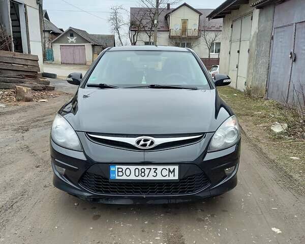 Хендай i30, об'ємом двигуна 1.6 л та пробігом 354 тис. км за 6100 $, фото 1 на Automoto.ua