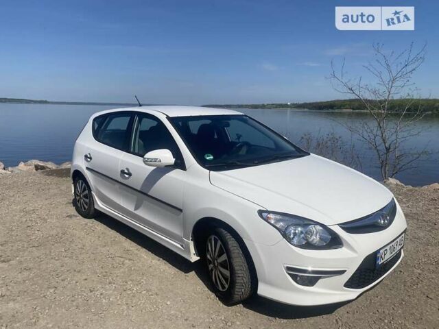 Хендай i30, объемом двигателя 1.4 л и пробегом 101 тыс. км за 6300 $, фото 6 на Automoto.ua