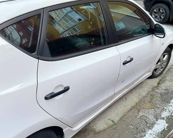 Хендай i30, об'ємом двигуна 0 л та пробігом 199 тис. км за 4499 $, фото 7 на Automoto.ua