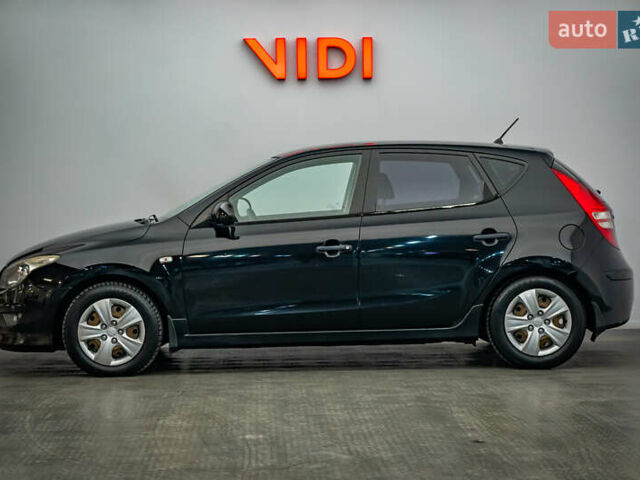 Хендай i30, объемом двигателя 1.6 л и пробегом 129 тыс. км за 9021 $, фото 2 на Automoto.ua