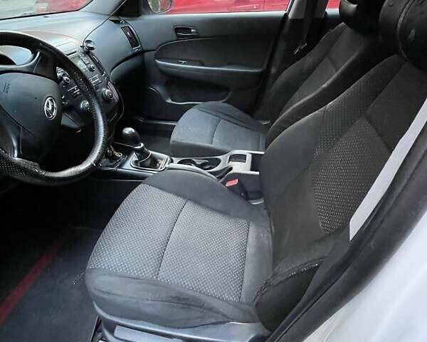 Хендай i30, об'ємом двигуна 0 л та пробігом 199 тис. км за 4499 $, фото 8 на Automoto.ua