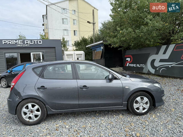 Хендай i30, объемом двигателя 0 л и пробегом 49 тыс. км за 9300 $, фото 7 на Automoto.ua