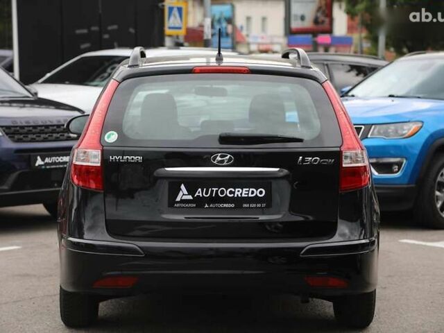 Хендай i30, объемом двигателя 1.6 л и пробегом 177 тыс. км за 8700 $, фото 4 на Automoto.ua