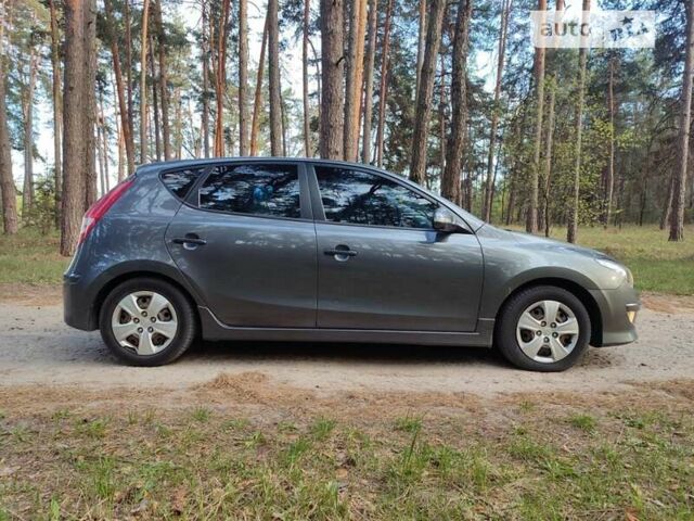 Хендай i30, об'ємом двигуна 1.58 л та пробігом 255 тис. км за 7000 $, фото 2 на Automoto.ua