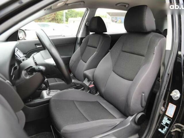 Хендай i30, объемом двигателя 1.6 л и пробегом 177 тыс. км за 8700 $, фото 7 на Automoto.ua