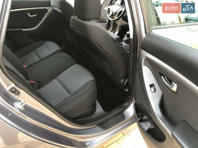 Хендай i30, об'ємом двигуна 1.58 л та пробігом 175 тис. км за 8900 $, фото 26 на Automoto.ua