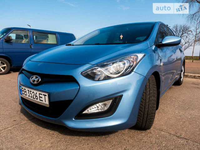 Хендай i30, объемом двигателя 1.4 л и пробегом 142 тыс. км за 9000 $, фото 8 на Automoto.ua