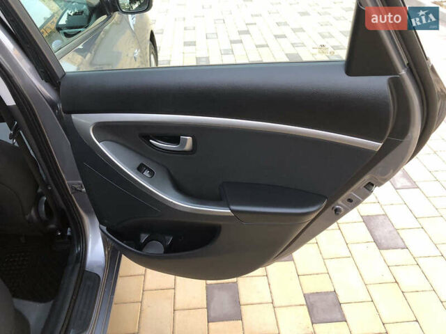 Хендай i30, об'ємом двигуна 1.58 л та пробігом 175 тис. км за 8900 $, фото 23 на Automoto.ua