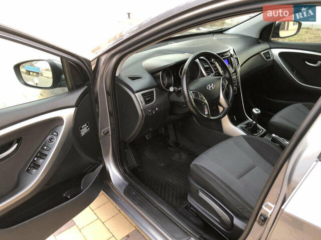 Хендай i30, об'ємом двигуна 1.58 л та пробігом 175 тис. км за 8900 $, фото 17 на Automoto.ua