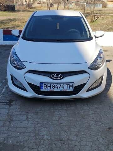 Хендай i30, об'ємом двигуна 1.58 л та пробігом 195 тис. км за 8500 $, фото 9 на Automoto.ua