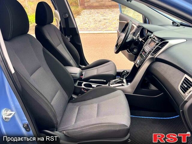 Хендай i30, объемом двигателя 1.6 л и пробегом 170 тыс. км за 9700 $, фото 11 на Automoto.ua