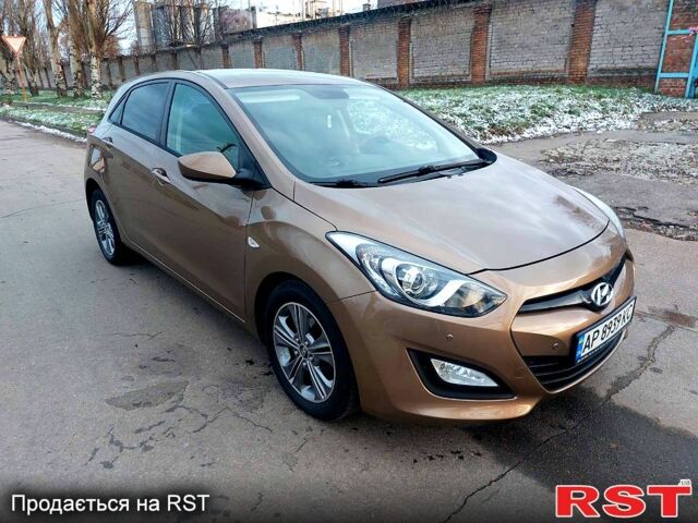 Хендай i30, объемом двигателя 1.6 л и пробегом 135 тыс. км за 9500 $, фото 1 на Automoto.ua