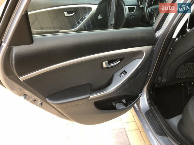 Хендай i30, об'ємом двигуна 1.58 л та пробігом 175 тис. км за 8900 $, фото 25 на Automoto.ua