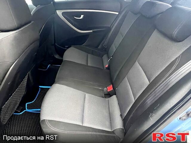 Хендай i30, об'ємом двигуна 1.6 л та пробігом 170 тис. км за 9800 $, фото 8 на Automoto.ua