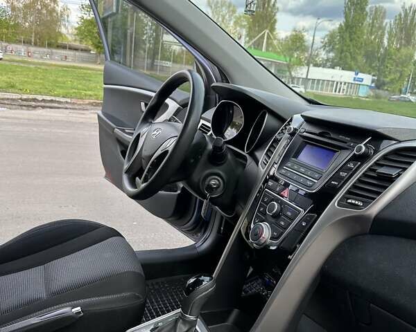 Хендай i30, объемом двигателя 1.59 л и пробегом 82 тыс. км за 12200 $, фото 3 на Automoto.ua