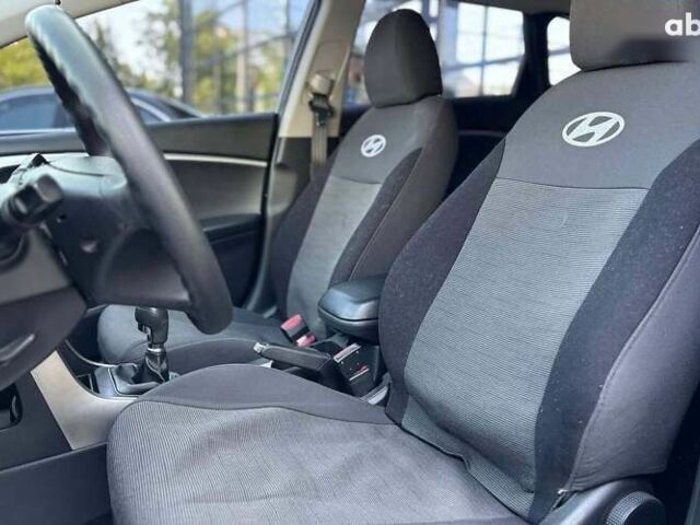 Хендай i30, об'ємом двигуна 1.6 л та пробігом 153 тис. км за 9300 $, фото 7 на Automoto.ua