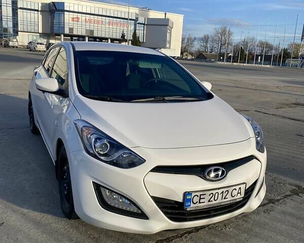 Хендай i30, объемом двигателя 1.4 л и пробегом 250 тыс. км за 9149 $, фото 1 на Automoto.ua