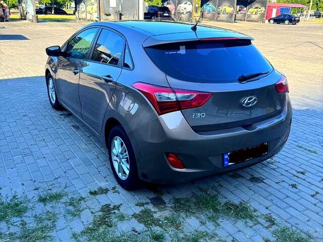 Хендай i30, объемом двигателя 1.4 л и пробегом 210 тыс. км за 7700 $, фото 2 на Automoto.ua