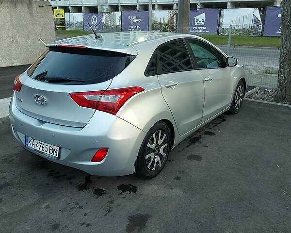 Хендай i30, объемом двигателя 1.4 л и пробегом 166 тыс. км за 8600 $, фото 3 на Automoto.ua