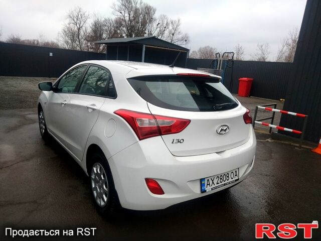 Хендай i30, объемом двигателя 14 л и пробегом 90 тыс. км за 10000 $, фото 4 на Automoto.ua