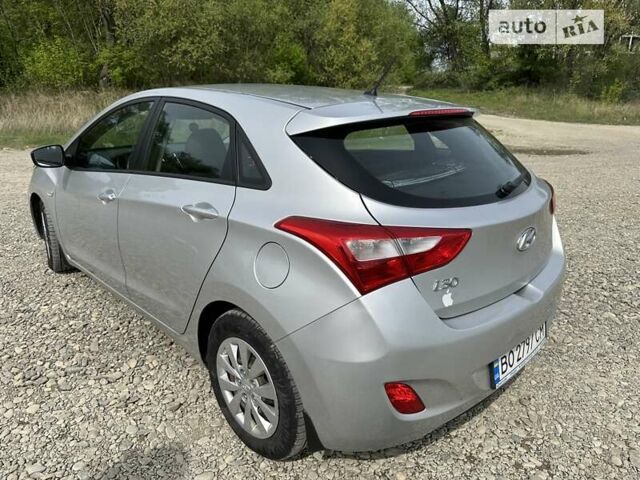 Хендай i30, об'ємом двигуна 1.37 л та пробігом 102 тис. км за 12300 $, фото 7 на Automoto.ua