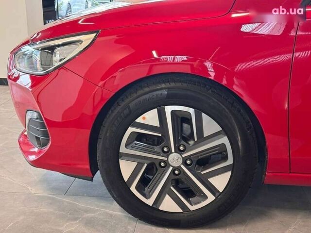 Хендай i30, об'ємом двигуна 1.6 л та пробігом 108 тис. км за 16550 $, фото 8 на Automoto.ua